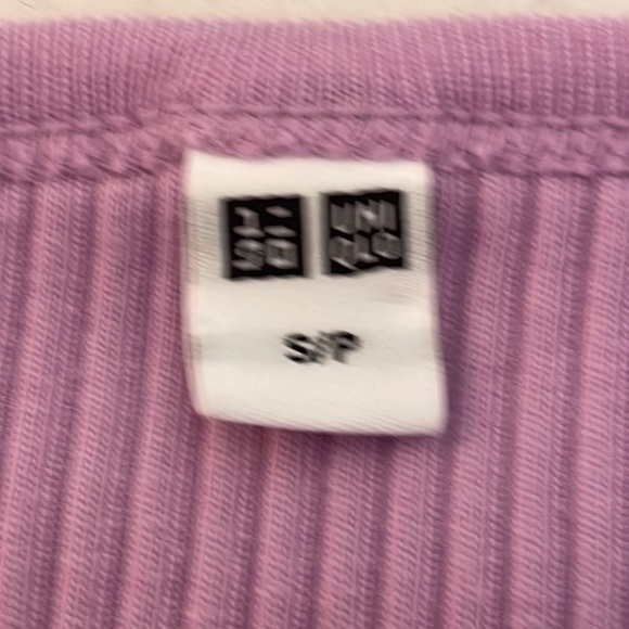 LILAC UNIQLO CROPPED TOP - Picture 3 of 3